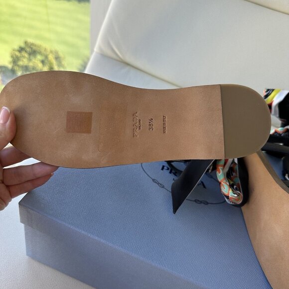 NEW PRADA SANDALS BLACK LEATHER GLADIATOR SILK BOWS 38.5 - Picture 7 of 7